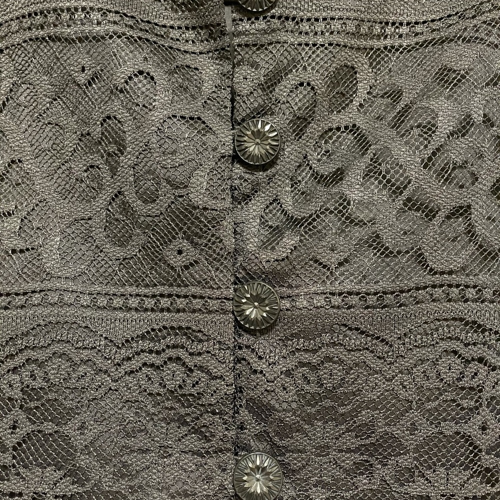 Lace top - Picture 4 of 5